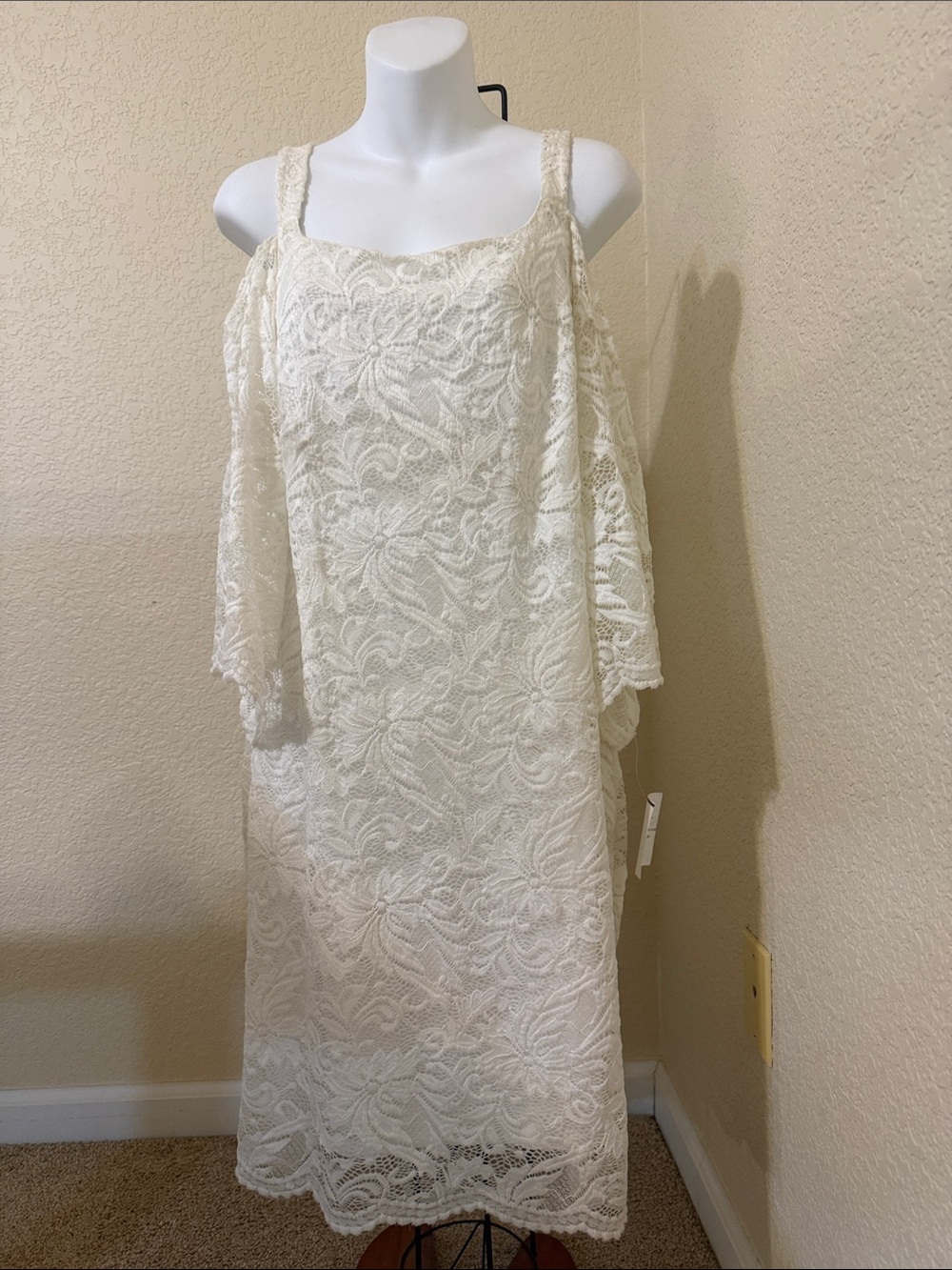 Signature by Robbie Bee Cream Lace Cold-Shoulder Midi Dress sz 16 NWT